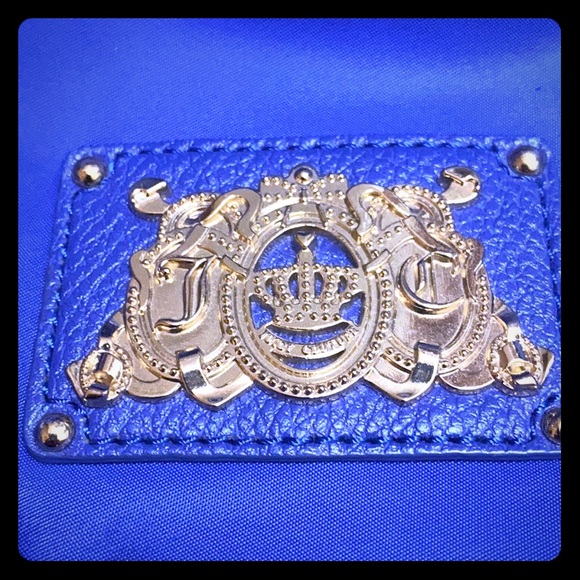 Purse - Picture 1 of 14